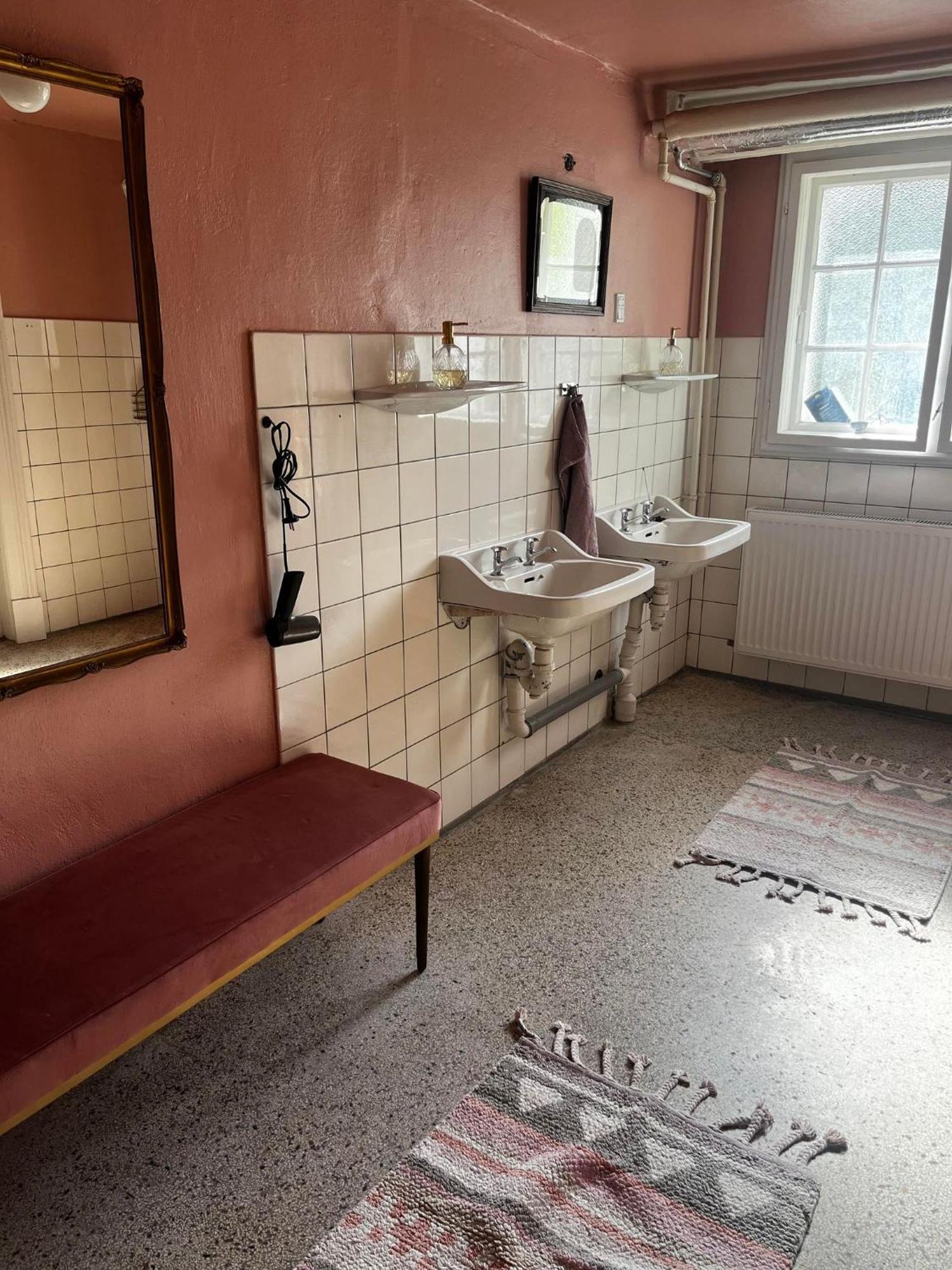 Rosenlund Gods - Kaelder B&B Sakskøbing Екстериор снимка